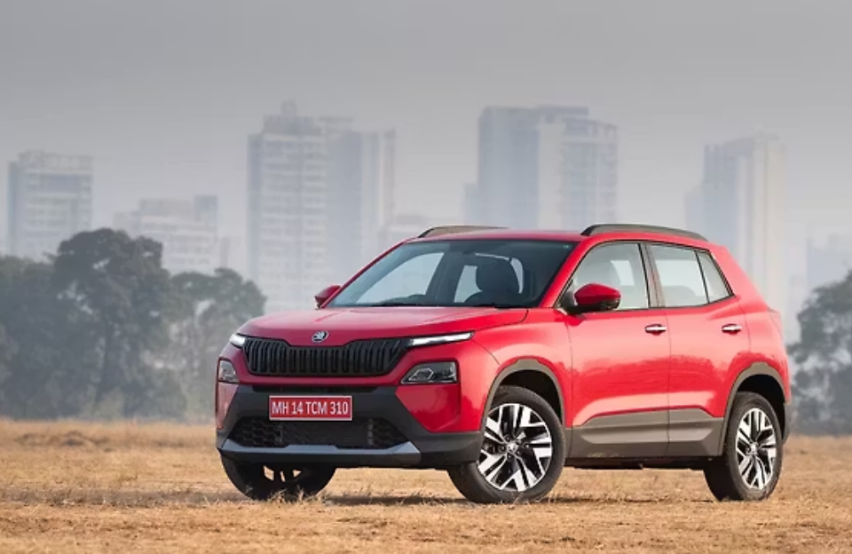 Skoda Kylaq Manual delivers 10.68kmpl in city and 14.02kmpl on highway—see how it performs against the ARAI-claimed 19.68kmpl.