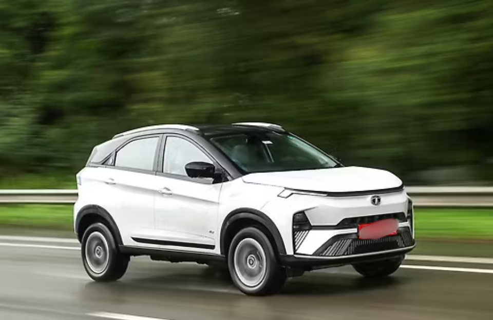 Tata Leads EV Sales in November 2025 with 6,153 Units Sold