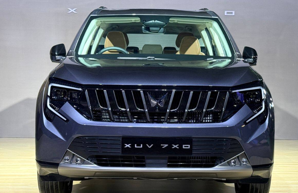 xuv 7xo price